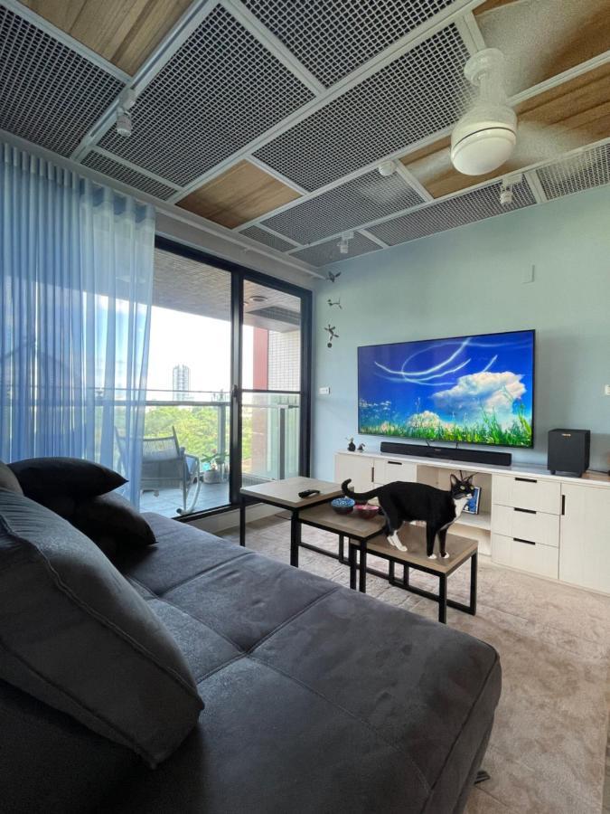 Апартаменты Toucheng Happyhouse頭城黑皮家 附早餐 Экстерьер фото