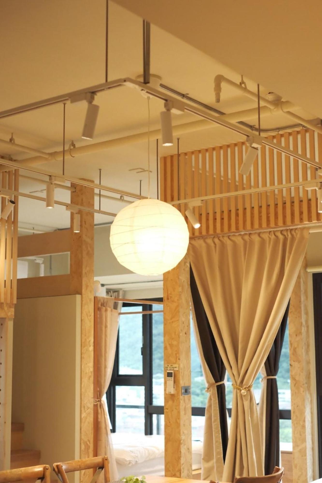 Апартаменты Toucheng Happyhouse頭城黑皮家 附早餐 Экстерьер фото